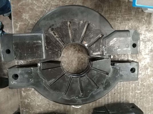 Erdölfeld Ersatz-Landplattformen 5000psi Hydraulisch gesteuerte Motorhaube Dichtung für 13 5/8-5000PSI Ram BOP Cameron U Typ